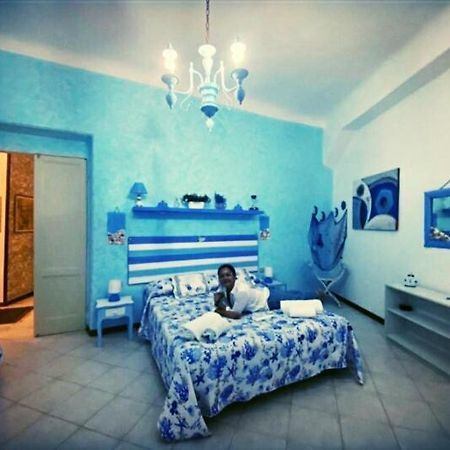 La Maison Des Caprices_ La Spezia _Stazione_5Terre Kültér fotó