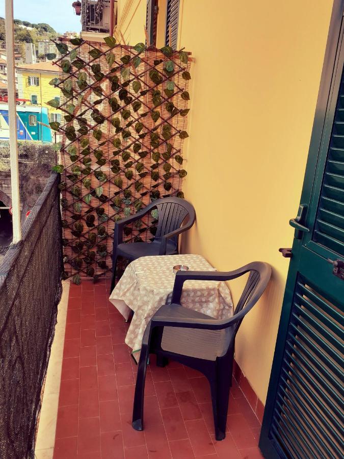 La Maison Des Caprices_ La Spezia _Stazione_5Terre Kültér fotó