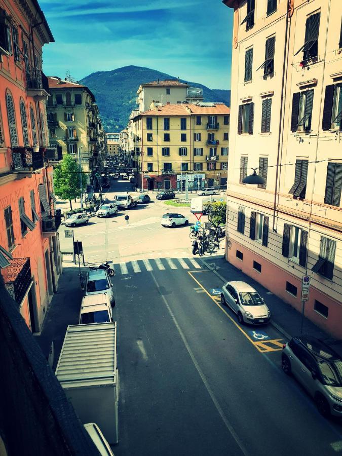 La Maison Des Caprices_ La Spezia _Stazione_5Terre Kültér fotó